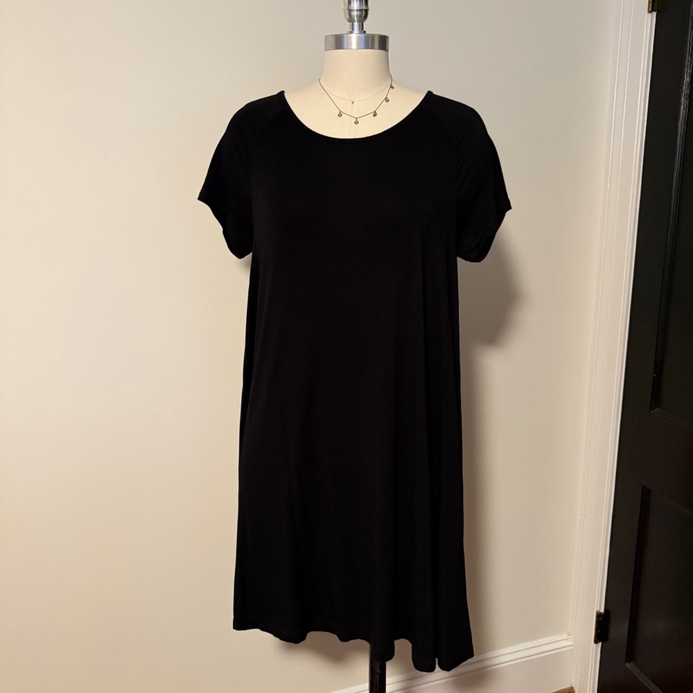 Old Navy Black Short Sleeve Tshirt Dress